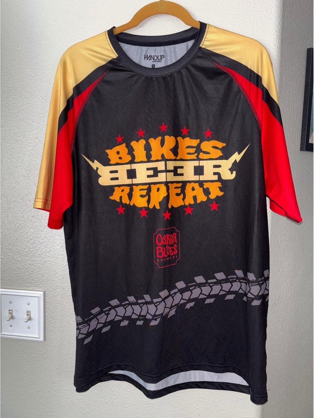 Handup Oskar Blues Brewery Bikes Beer Repeat Cycling Jersey Men's Size Large L